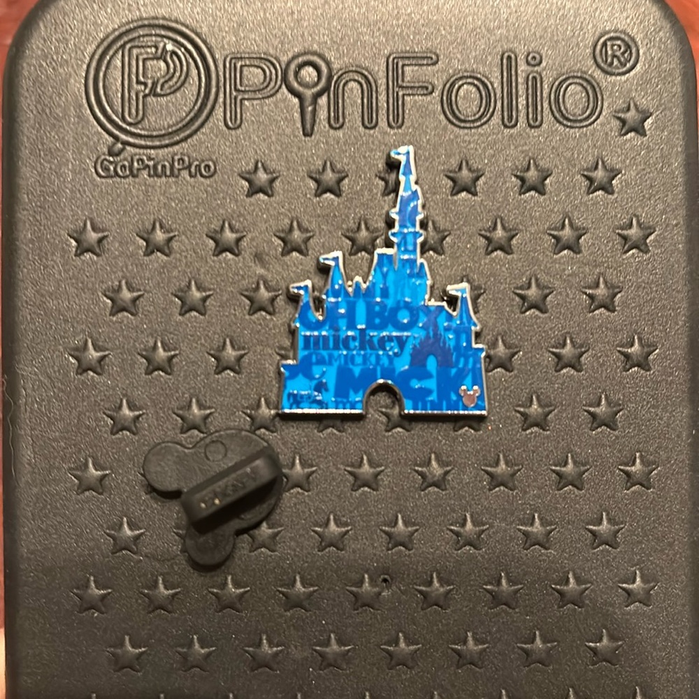 Disney 2025 Hidden Mickey Castle Pin Oh Boy